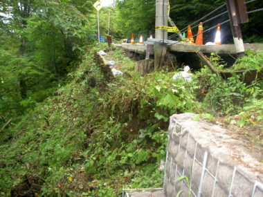 (一）白骨温泉線道路災害復旧 施工前