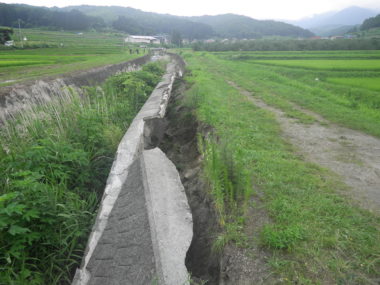 斑尾川・鳥居川護岸復旧設計 施工前